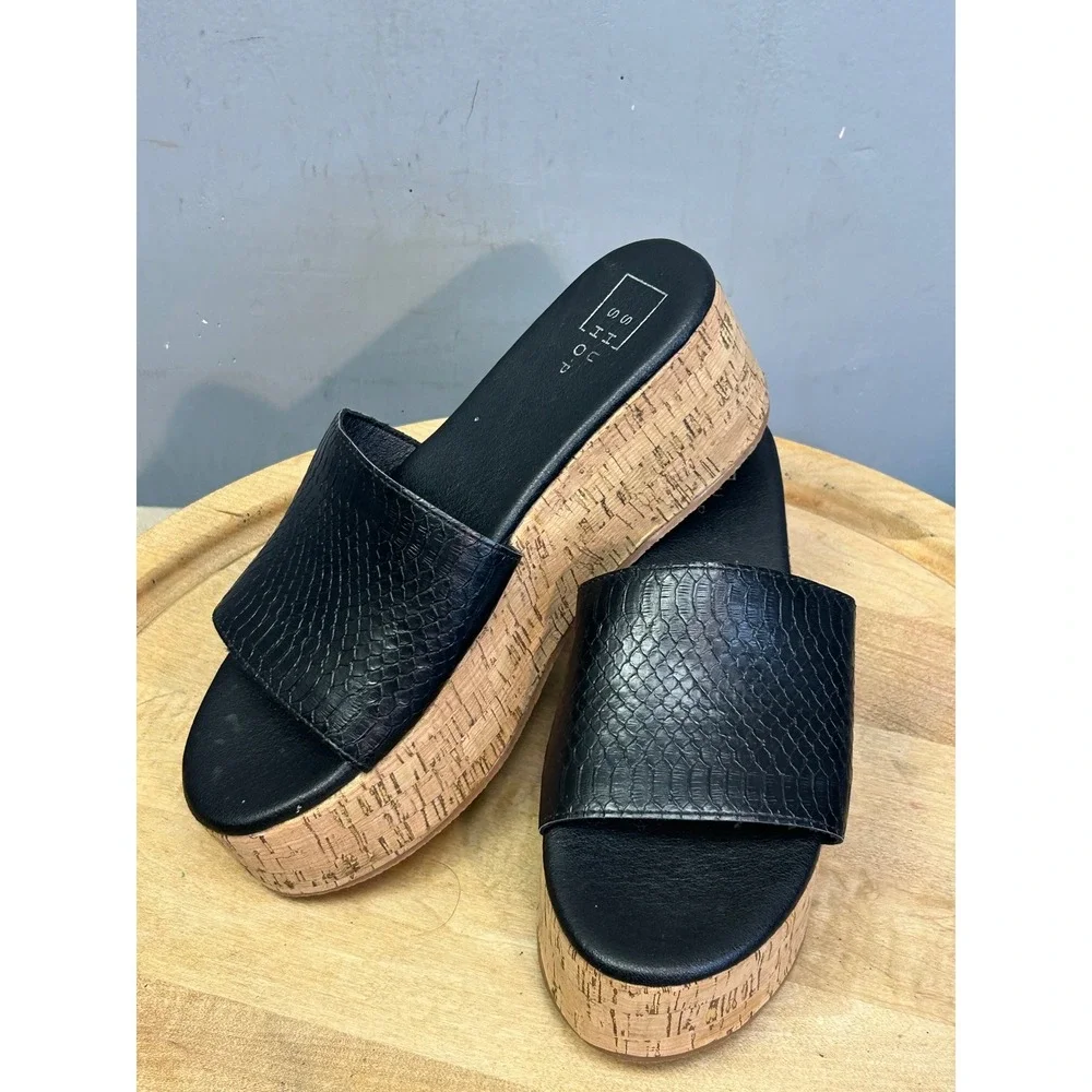 Shu Shop Platform Slides Womens 7.5‎ Black Milagros Snakeskin Cork Wedge Sandals